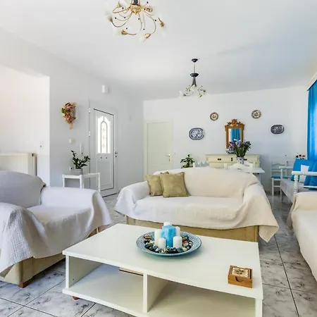 Casa Mia Skopelos - Spacious 3-Bedroom House Near Stafylos Beach סטפילוס