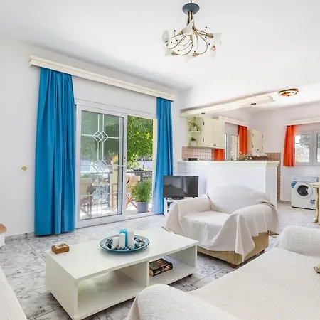 Casa Mia Skopelos - Spacious 3-Bedroom House Near Stafylos Beach