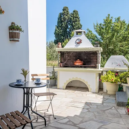 Casa Mia Skopelos - Spacious 3-bedroom House Near Lejlighed *