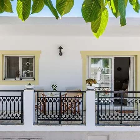 Casa Mia Skopelos - Spacious 3-bedroom House Near Lejlighed Stafylos
